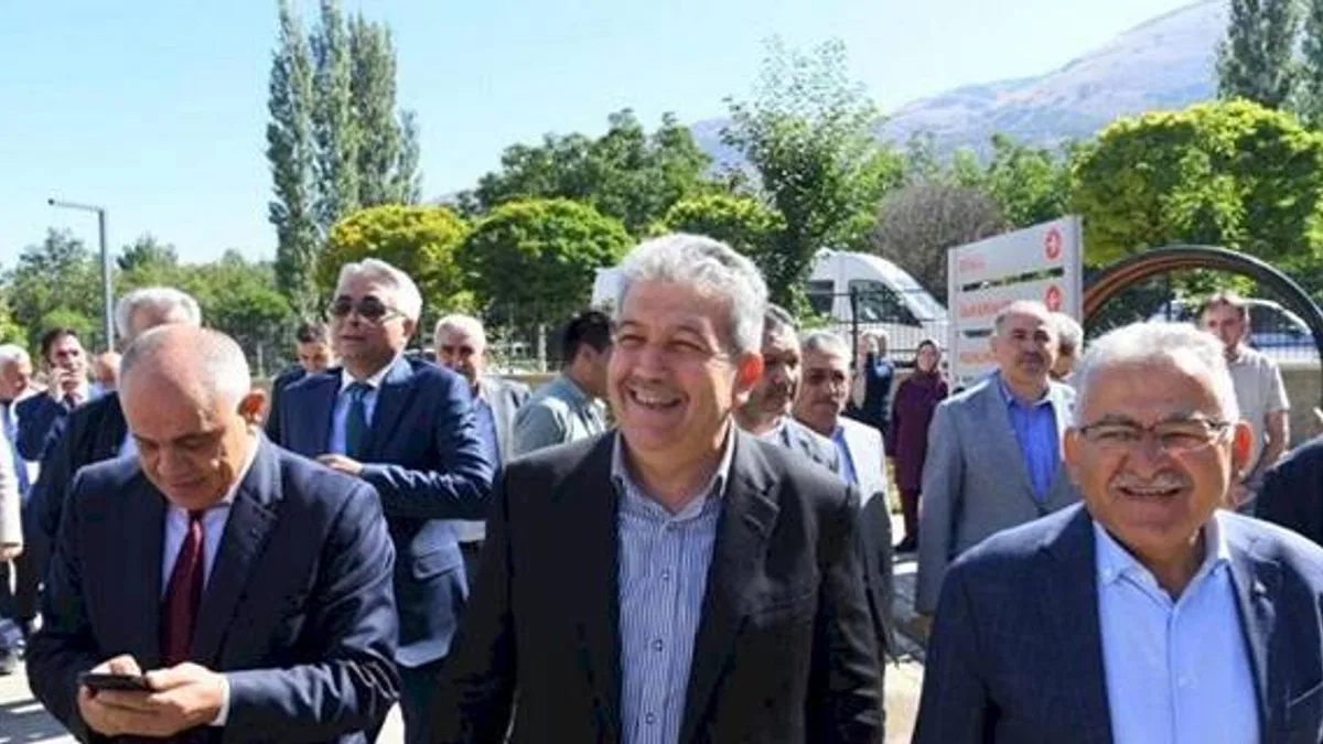 Kayseri'de hayırseverden 'sağlık'lı bağış