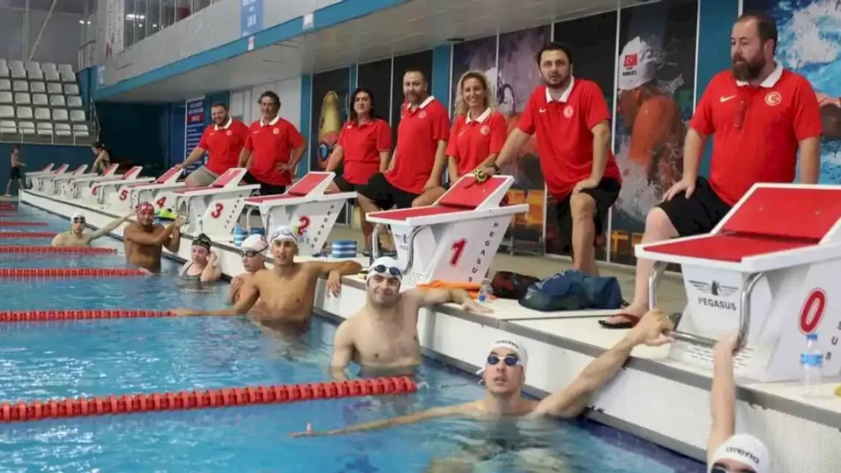 Özel Sporcular Yüzme Milli Takımı Sakarya’da kampta