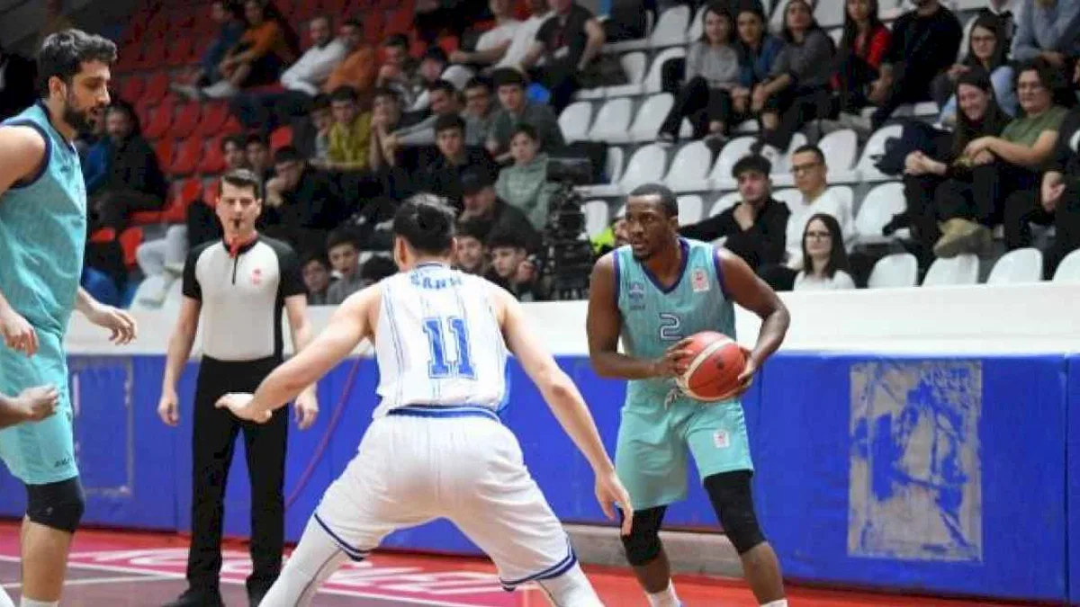 Çayırova Belediyesi, Kağıtspor’u mağlup etti