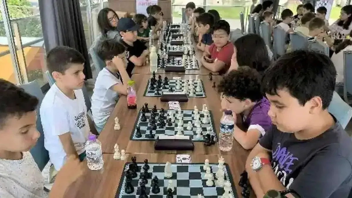 Antalya Muratpaşa'da satranç heyecanı