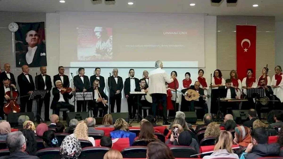Kayseri Talas'ta Atatürk ezgileri