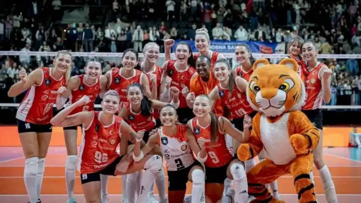 Eczacıbaşı Dynavit Kadın Voleybol'da teknik partnerlik nikah tazeledi