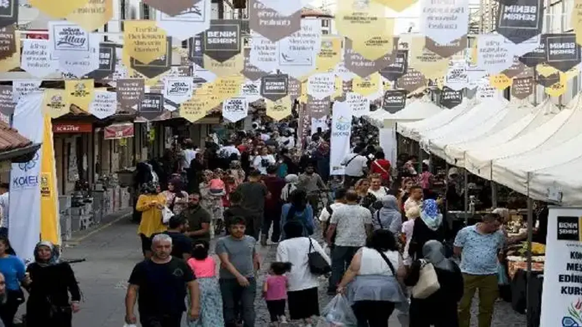Konya'da 'tarihi bedesten' alışveriş günlerine hazırlanıyor