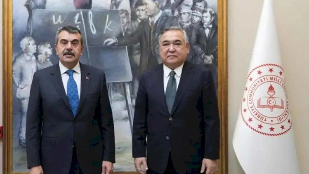 Bakan Tekin iki ülkenin Büyükelçilerini kabul etti