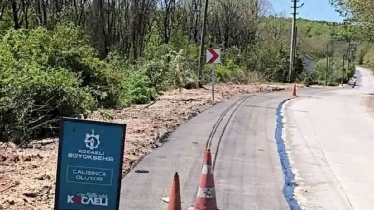 Kocaeli Gebze köylerinde hummalı yol çalışması sürüyor