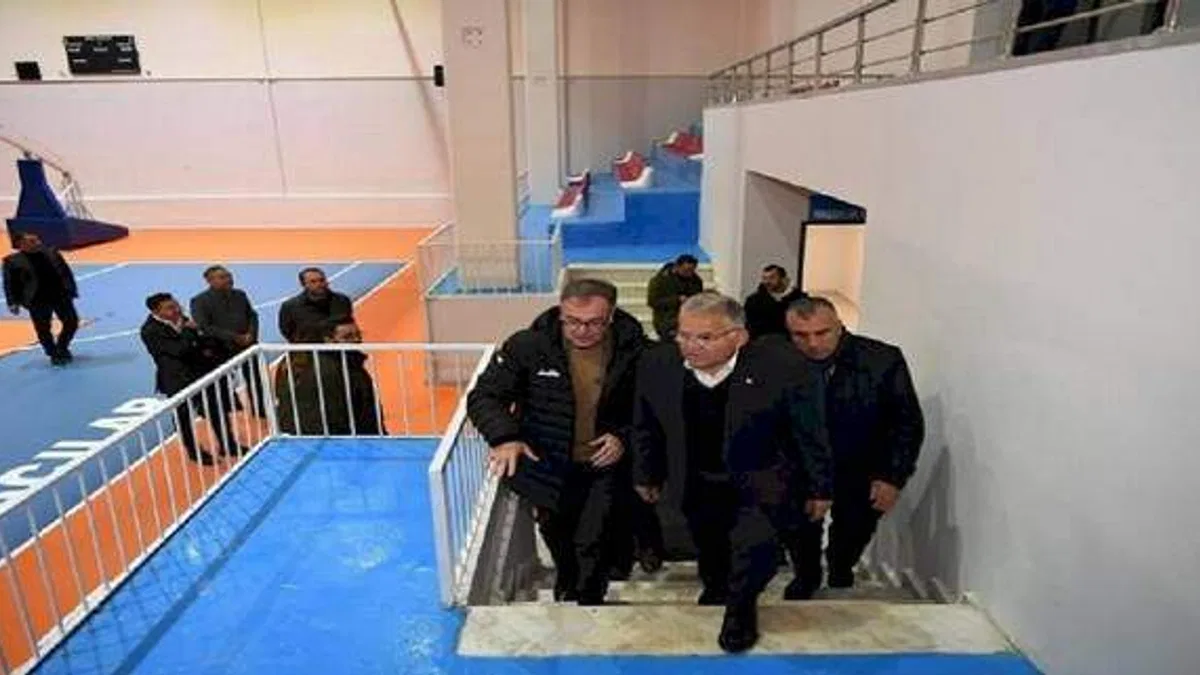 Memduh Büyükkılıç parkede şov yaptı