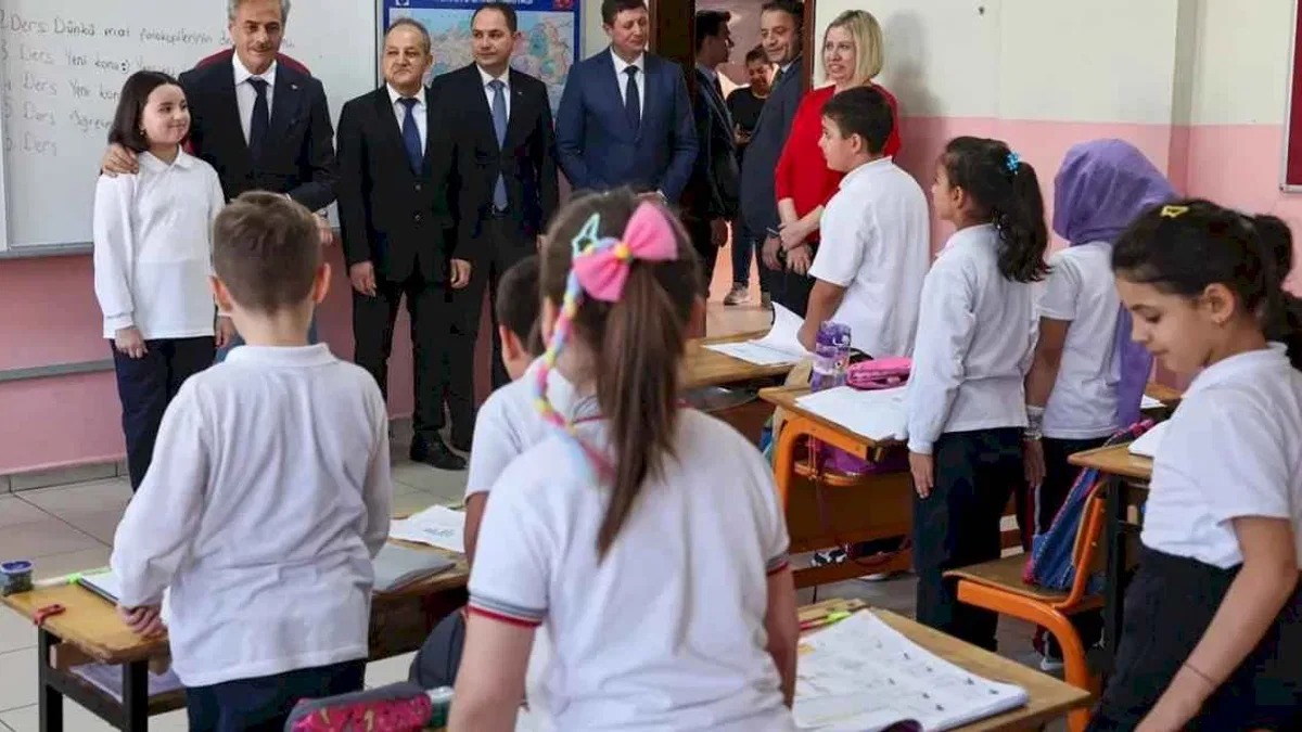 Minik Ravza arkadaşlarına verdiği 'Yusuf Alemdar'ı getireceğim sözünü tuttu