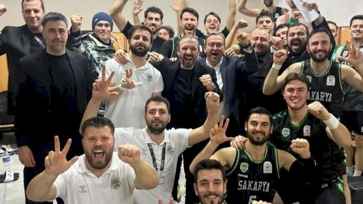 Sakarya Büyükşehir İzmir’den de galip döndü