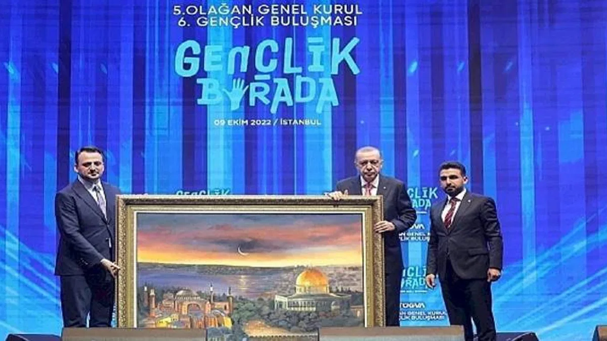 Tarihi ve Kutsal Mekanlar ile Büyüleyen Sergi: Amine Sultan Tan'ın "Ruh-u Revan" Sergisi.