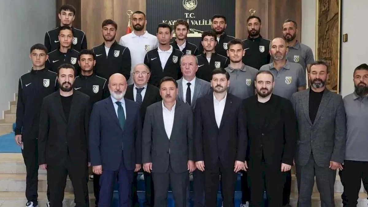Kocasinan Şimşek'ten Başkan Çolakbayrakdar'a ziyaret