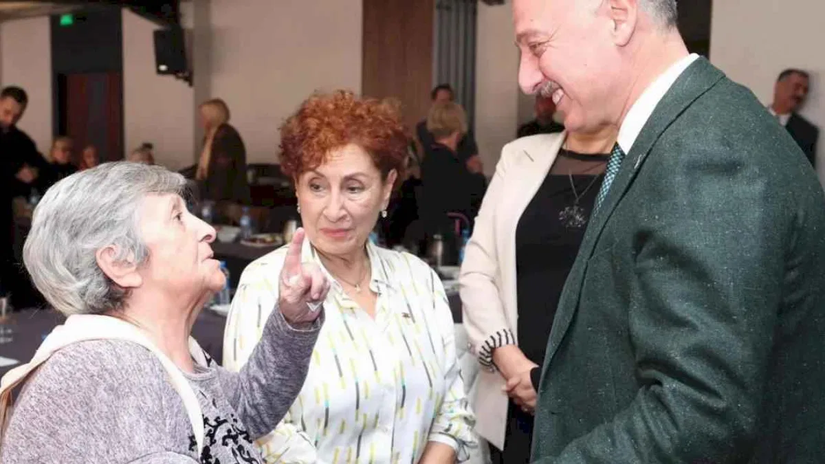Kocaeli’de Başkan Büyükakın yaşlılarla buluştu