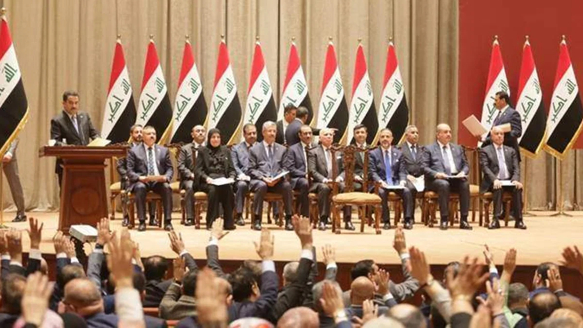 Irak'ta yeni hükümet Meclisten güvenoyu aldı