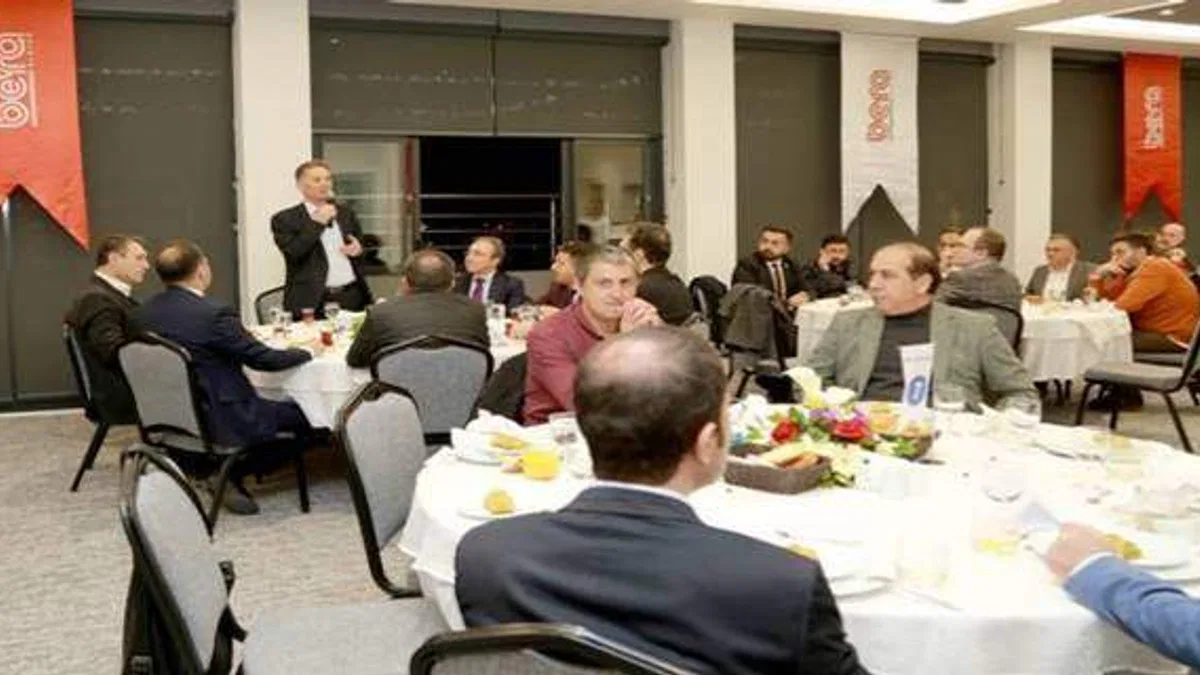 Bera Holding deprem bölgesine 7 Milyon liralık ayni ve nakdi yardımda bulundu