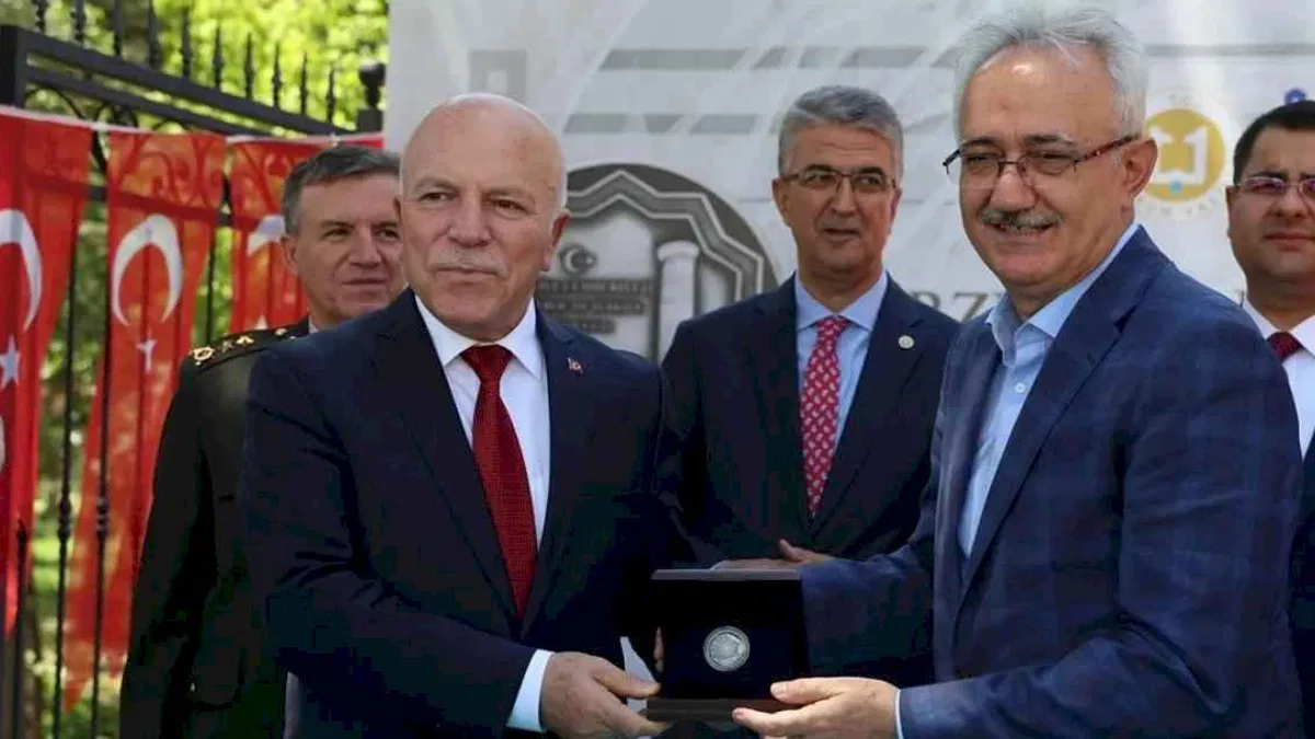 Erzurum Ulu Camii Hatıra Parası” tanıtıldı
