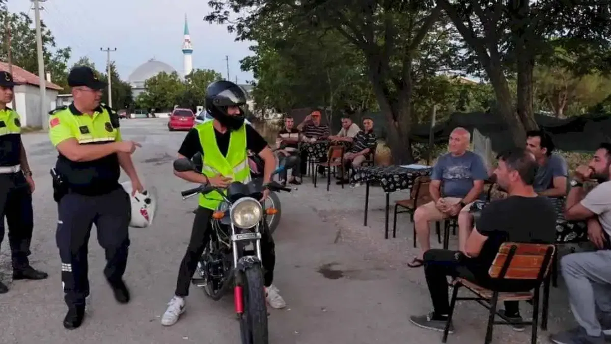 Edirne Keşan’da motosiklet sürücülerine eğitim