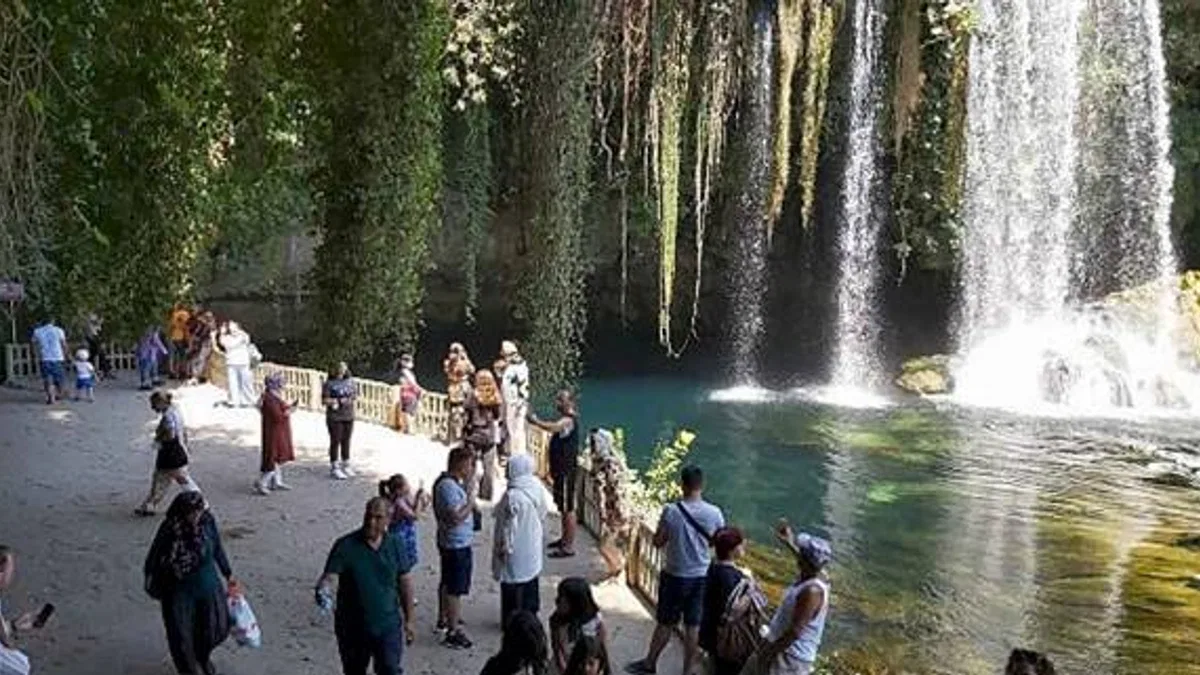 Düden Şelalesi 2024 yılında 840 bin ziyaretçiyi ağırladı