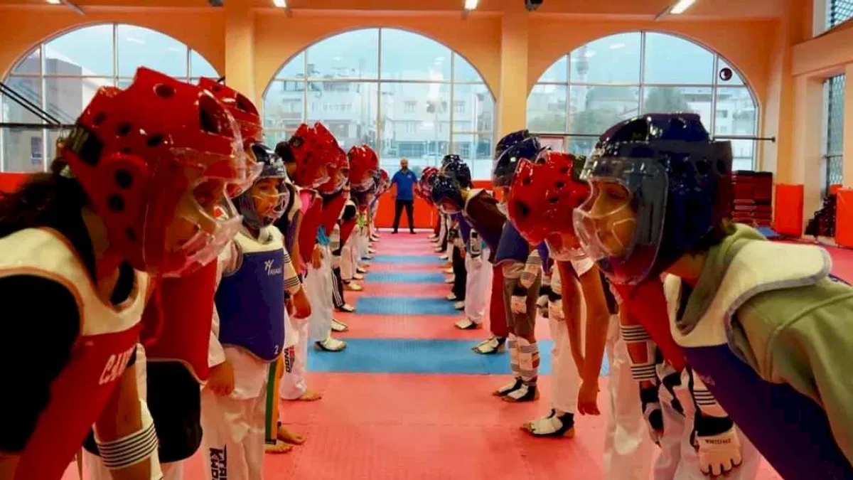 Bursa Yıldırım'da 'kış spor okulları' başladı