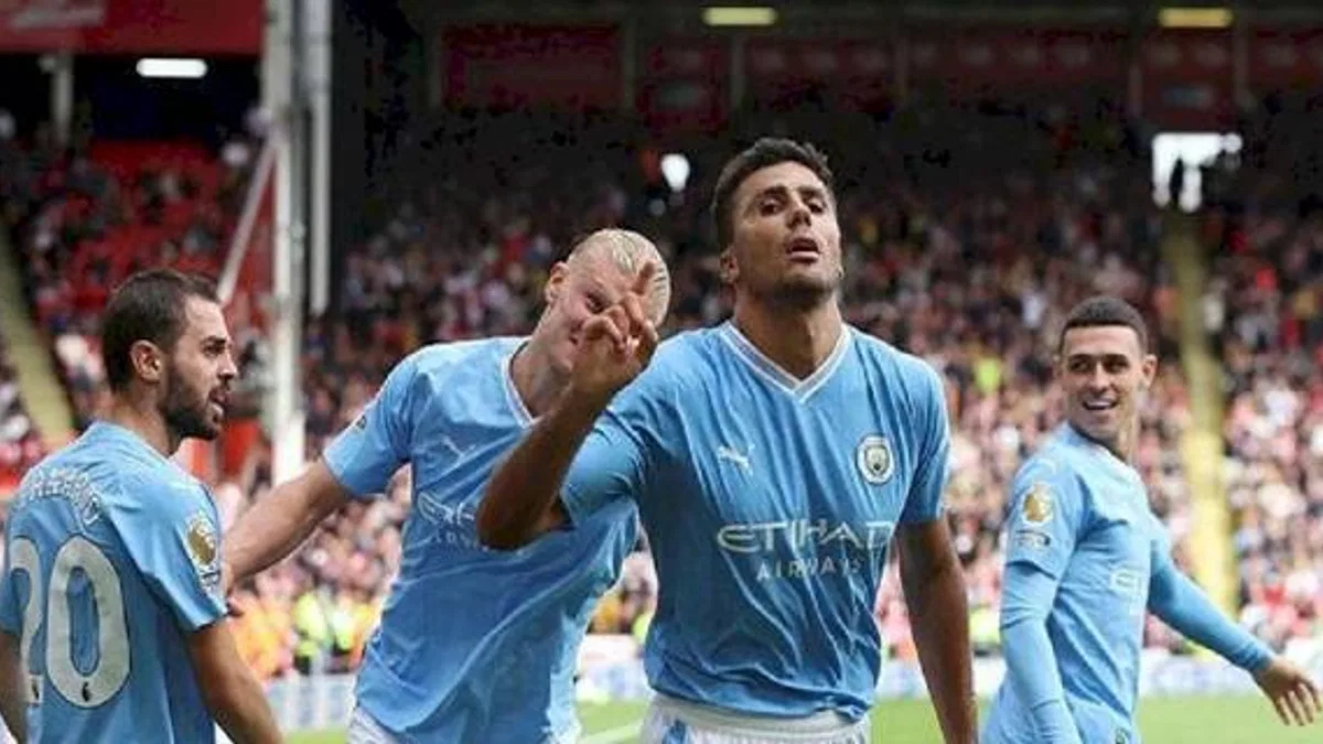 Manchester City sezona bomba gibi başladı!