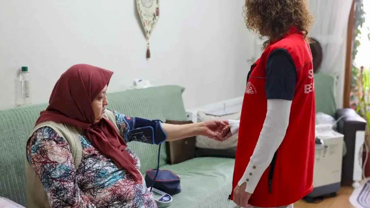Konya Selçuklu'da evde bakım yüzleri güldürüyor