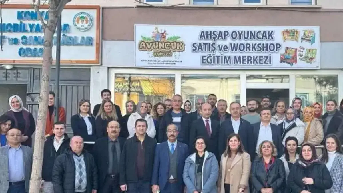 Eğitimcilerden ahşap oyuncak üretim merkezine ziyaret