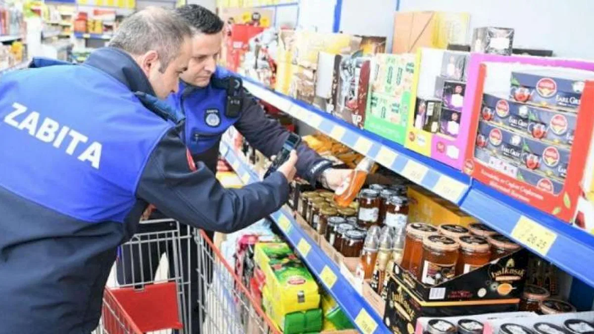 Çayırova Zabıtası'ndan market denetimleri