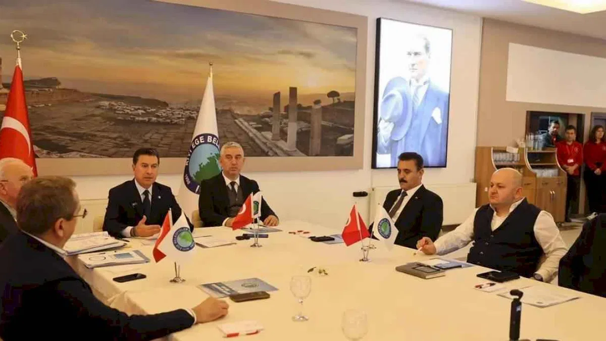Kıyı Ege Belediyeler Birliği toplandı