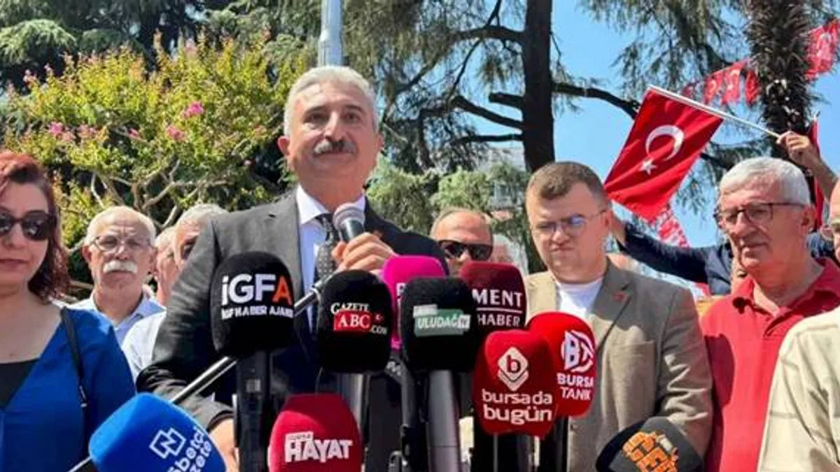 CHP Bursa'dan bağımsızlık ve Cumhuriyet vurgusu