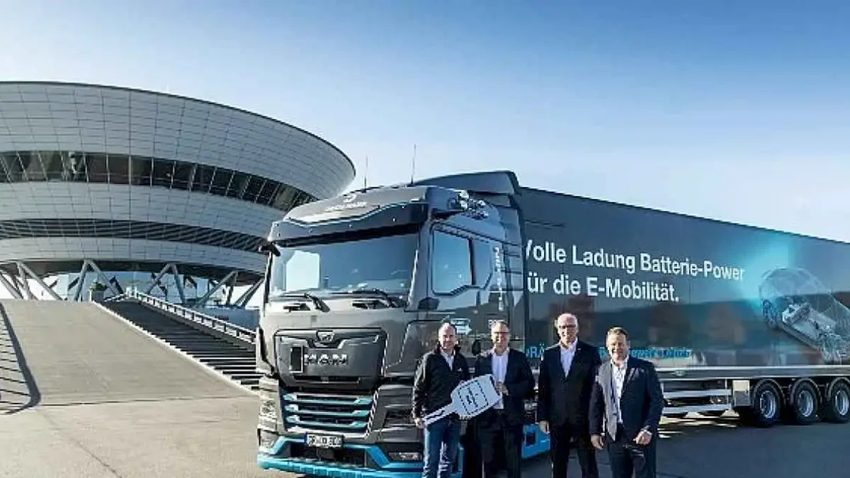 MAN yeni bir elektrik çağına giriyor: MAN ilk elektrikli çekicinin teslimatını yaptı