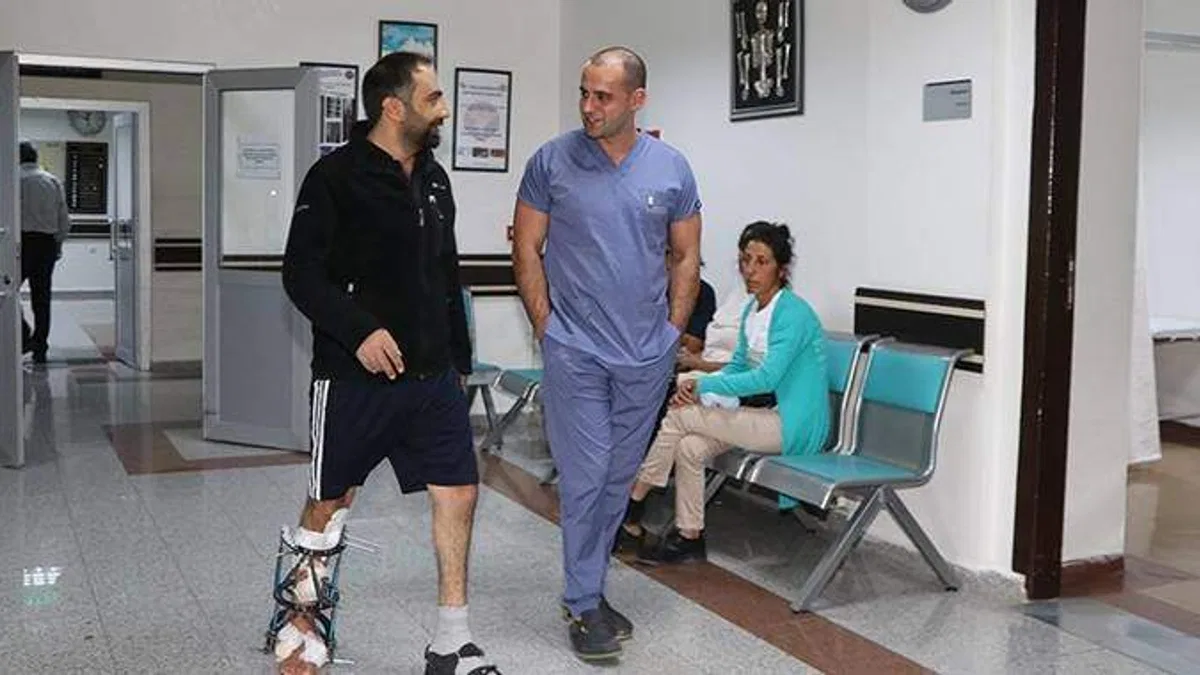 Çarpık ayak rahatsızlığından kurtuldu, 37 yıl sonra düzgün yürümeye başladı