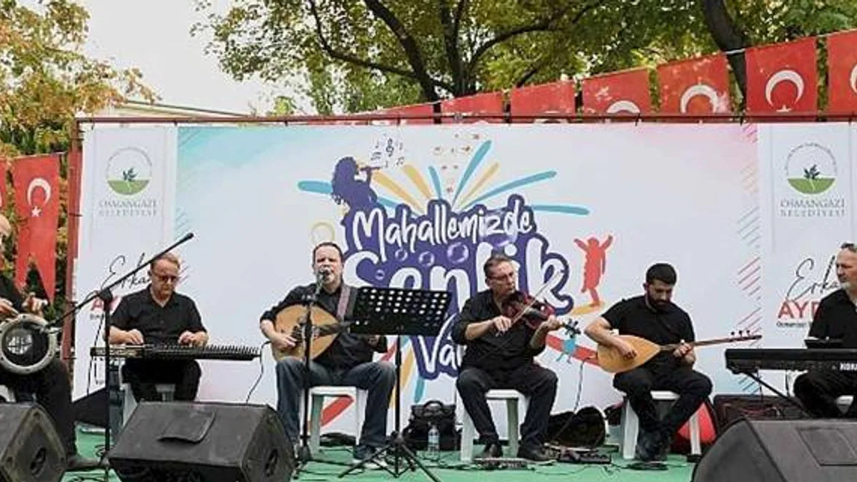 Bu şenlikte 7'den 70'e herkes çok mutlu