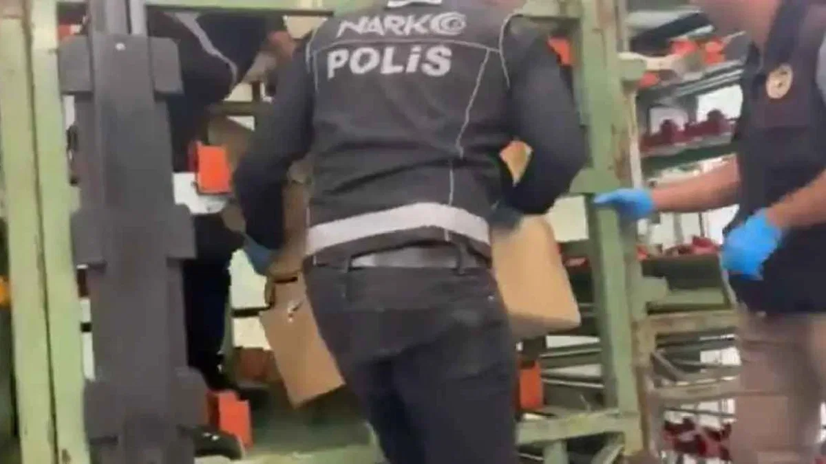 Hamzabeyli Sınırında 122 Kilo Skunk Şoku