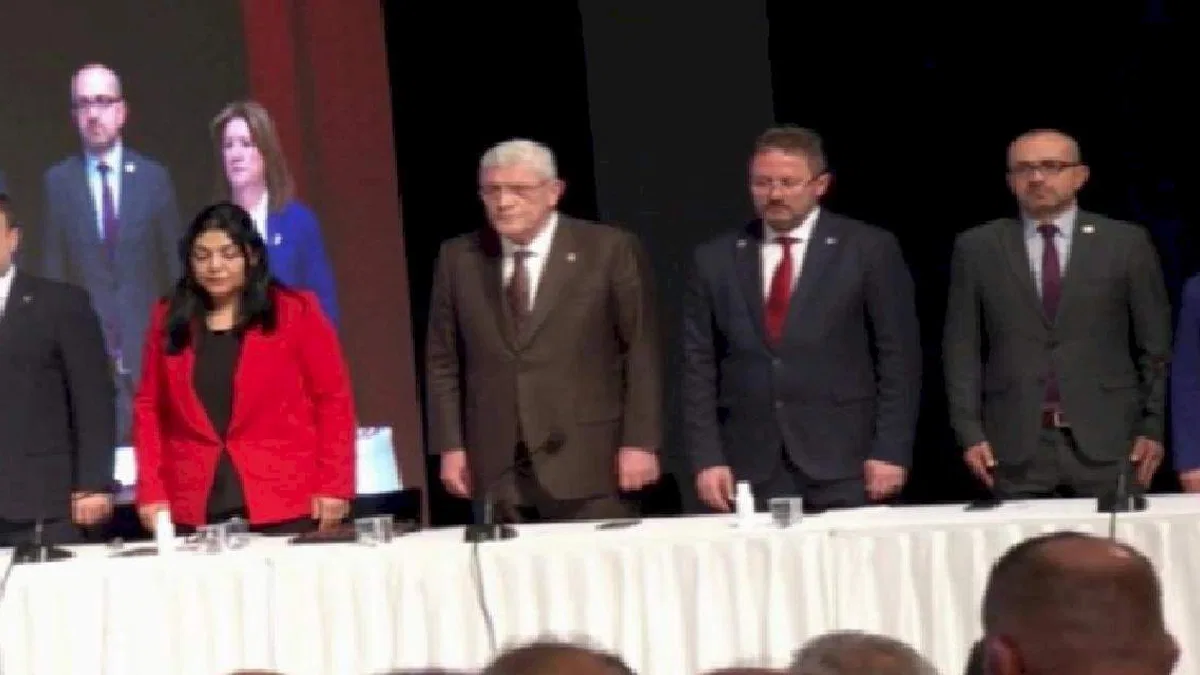 İYİ Parti Bursa'da genel kurul heyecanı... (CANLI)