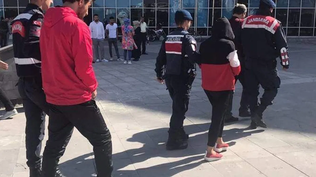 Kayseri'de araçtan 100 bin lira çalınmasıyla ilgili 3 zanlı yakalandı