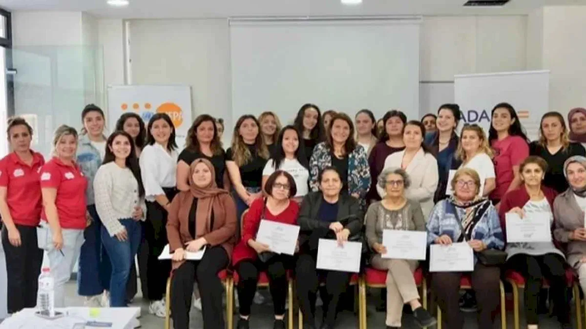 Adana Büyükşehir'den çocuk yaşta evliliğe karşı eğitim