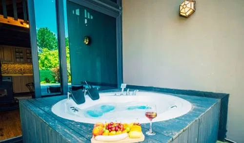 deep-luxury.jpg