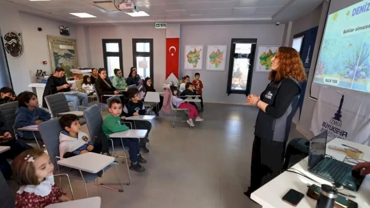 Çocuklar Efes Selçuk’ta denizin gizli dünyasını keşfetti