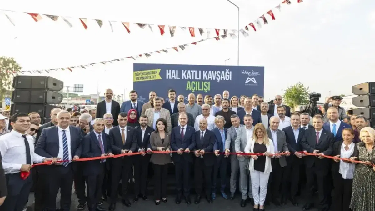 Mersin’de ulaşıma dev yatırım: Hal katlı kavşağı açıldı