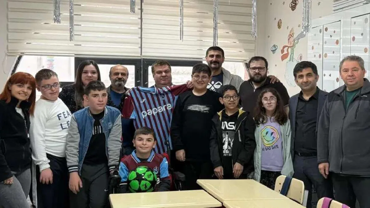 Trabzonspor sevgisi yüzünü güldürdü