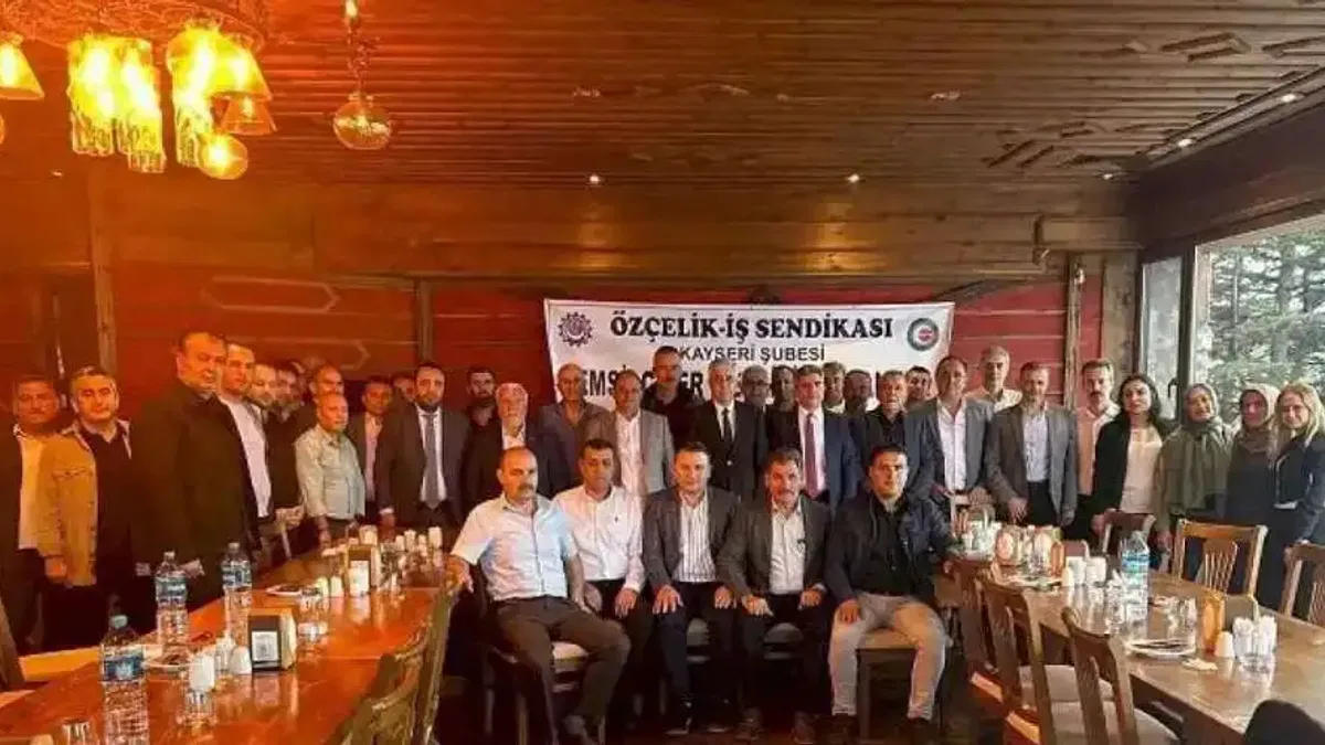 Değirmenci Kayseri’de Özçelik-İş teşkilatıyla buluştu