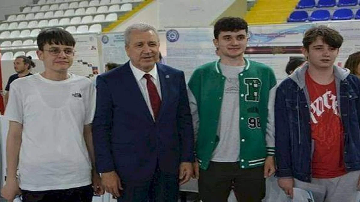 Rektör Prof. Dr. Budak, "Ege Üniversitesinin en önemli özelliği öğrenci dostu bir anlayışta olmasıdır"