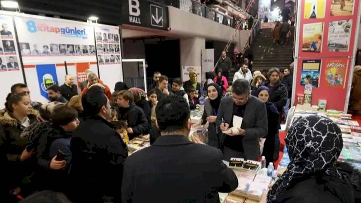 Bursa İnegölüler Kitap Fuarı'nda yazarlarla buluşuyor