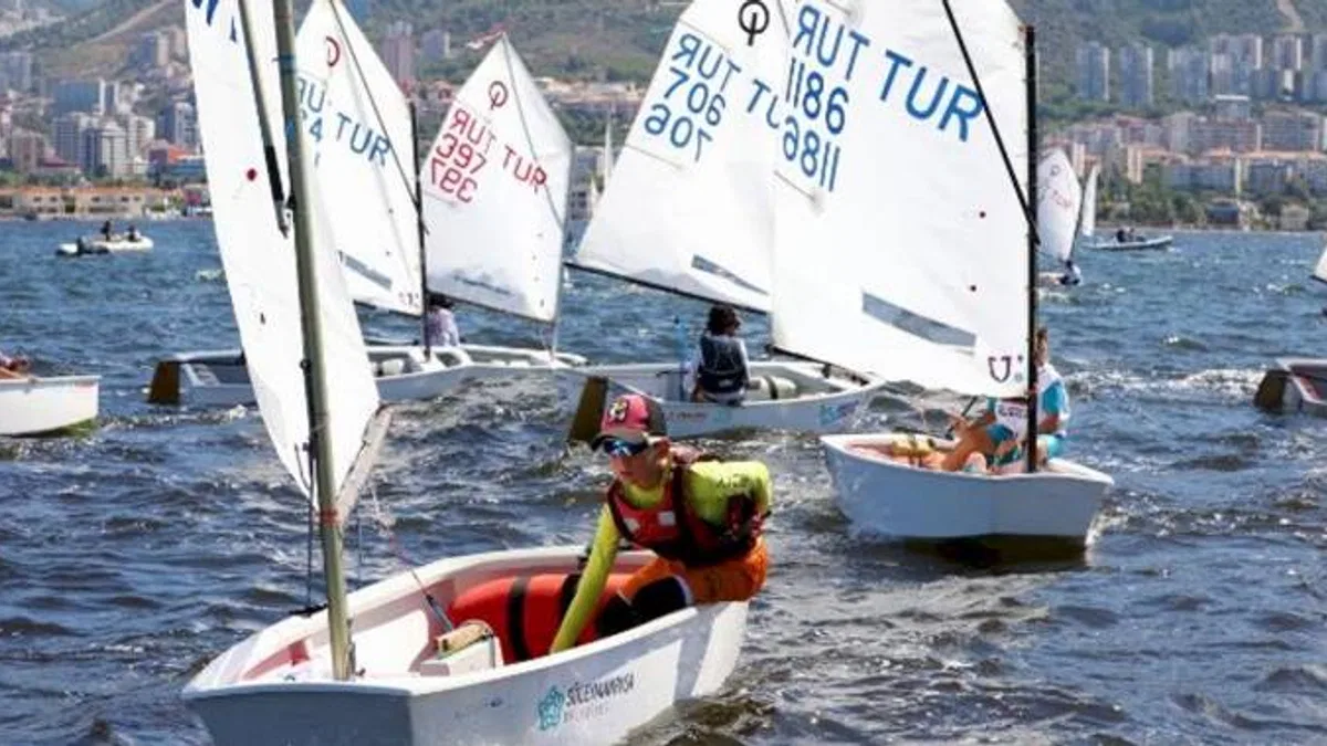 İzmir kurtuluşuna Narlıdere'den yelken açtılar