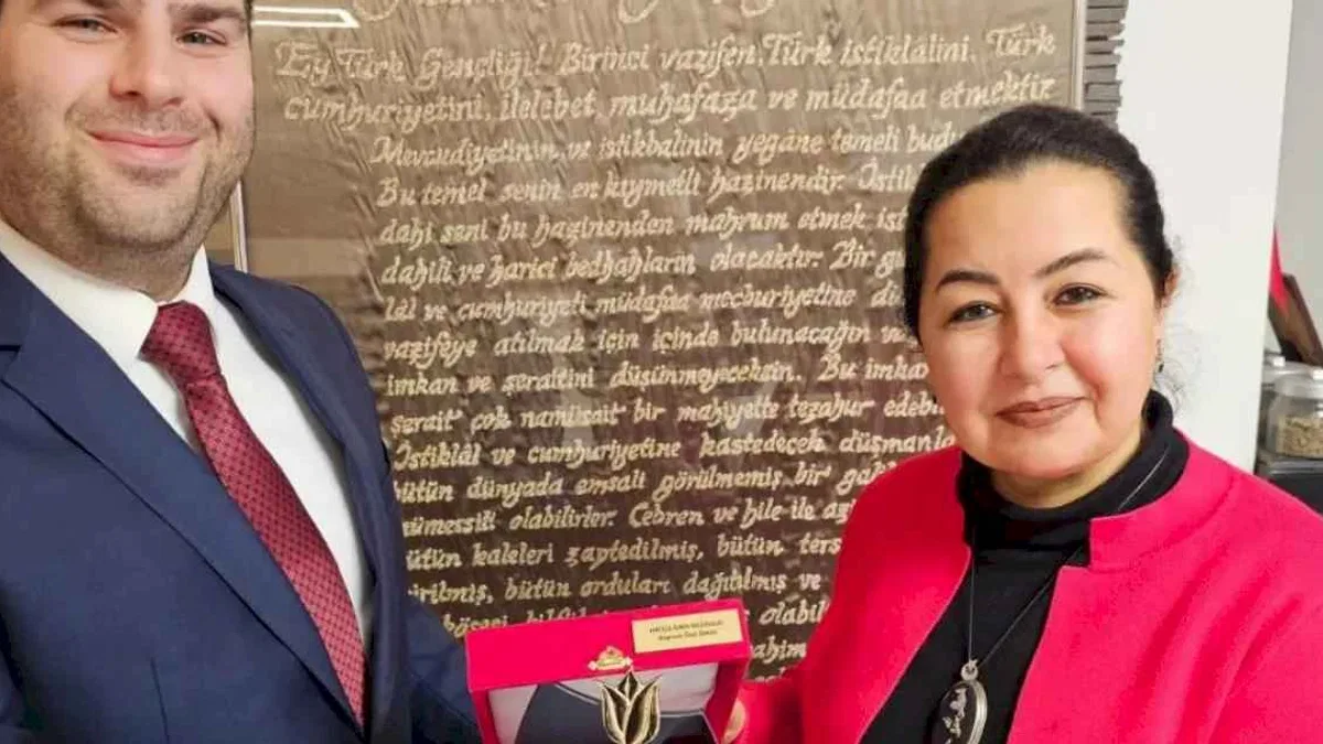 Altın Lale’nin '6 Şubat Deprem Yardım Ödülü' Bilginsoy’un oldu