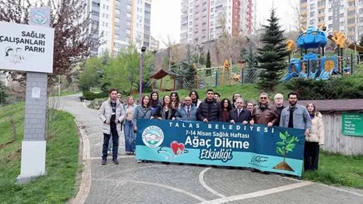 Kayseri Talas'ta 'sağlıklı' fidan dikimi