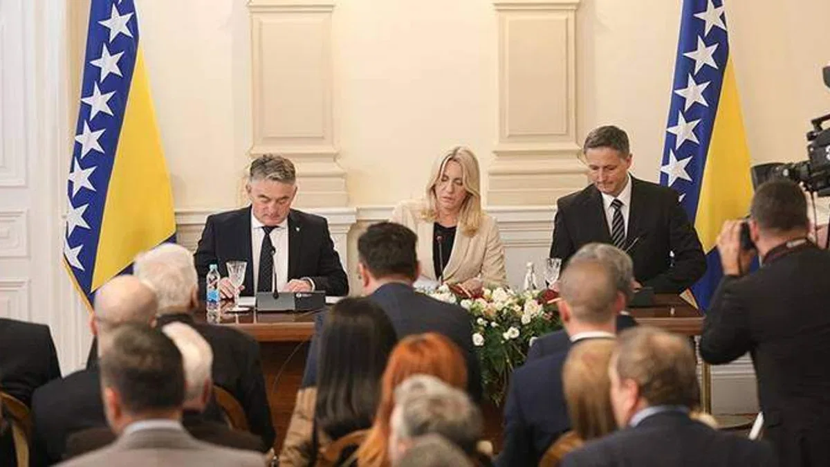 Bosna Hersek Devlet Başkanlığı Konseyinin yeni üyeleri görevlerini teslim aldı