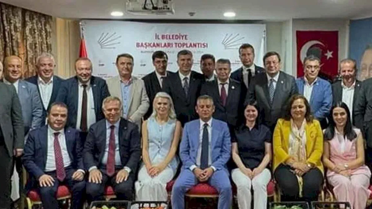 Filiz Gencan Akın, Burdur’da düzenlenen il belediye başkanları toplantısına katıldı