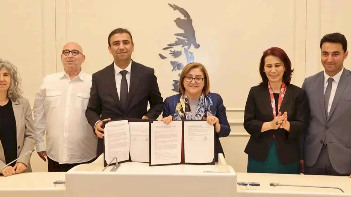 “Güzel Sanatlar Lisesi Tiyatro Bölümü Eğitimi” protokolü imzalandı