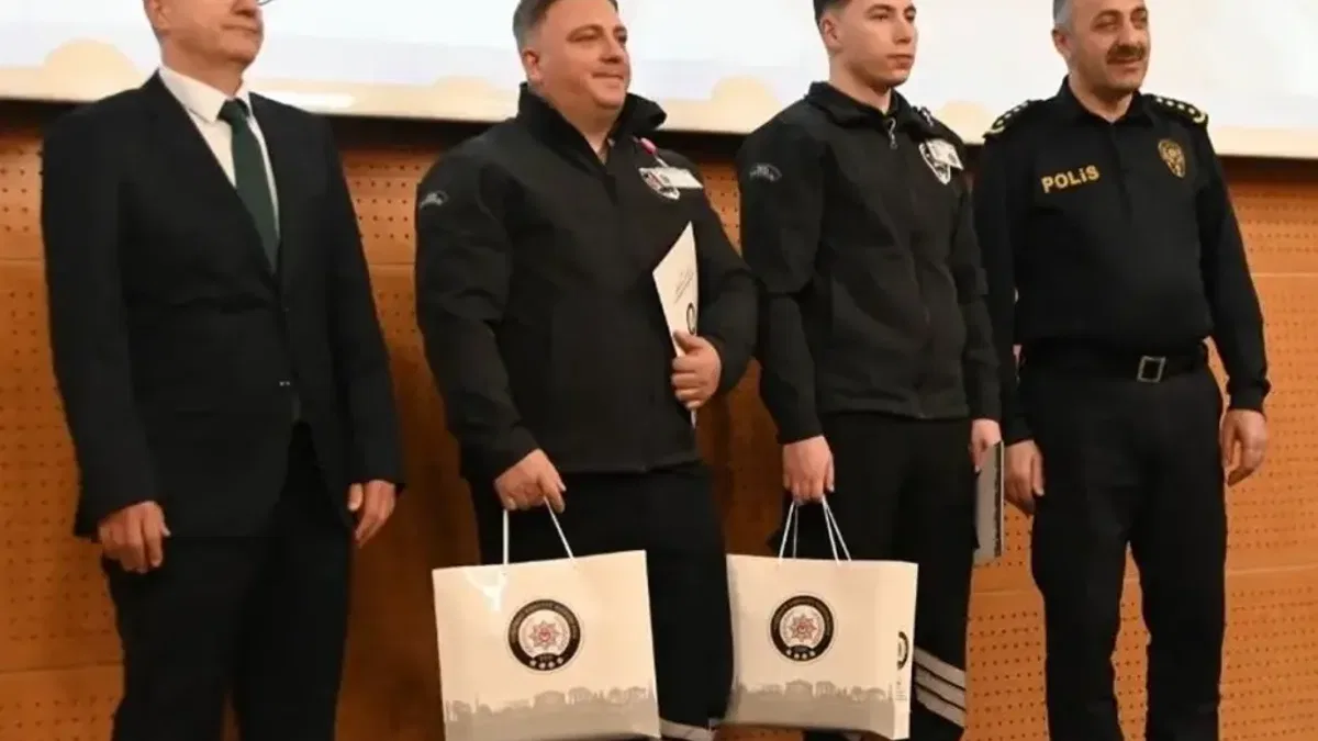 Tekirdağ'da uyuşturucu ile mücadelede belediye personeline takdir