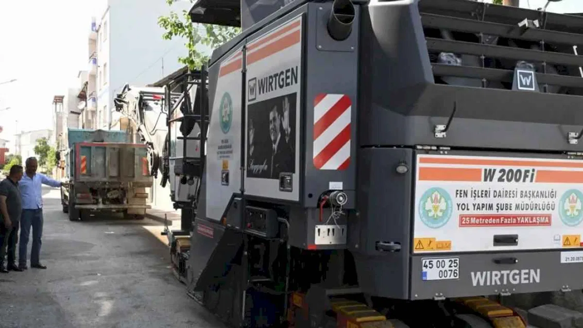 Manisa'da asfalt çalışmaları başlandı
