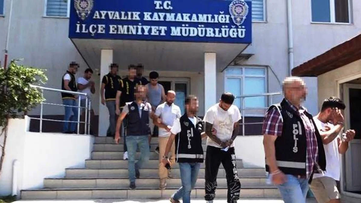 Yunanistan'a yasa dışı gitmeye çalışan 3'ü PKK üyesi 6 kişi yakalandı